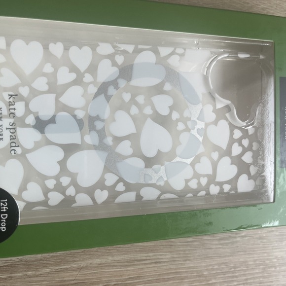 KATE SPADE‎ Protective Case Magsafe For IPHONE 16 White Clear Hearts - Picture 3 of 5